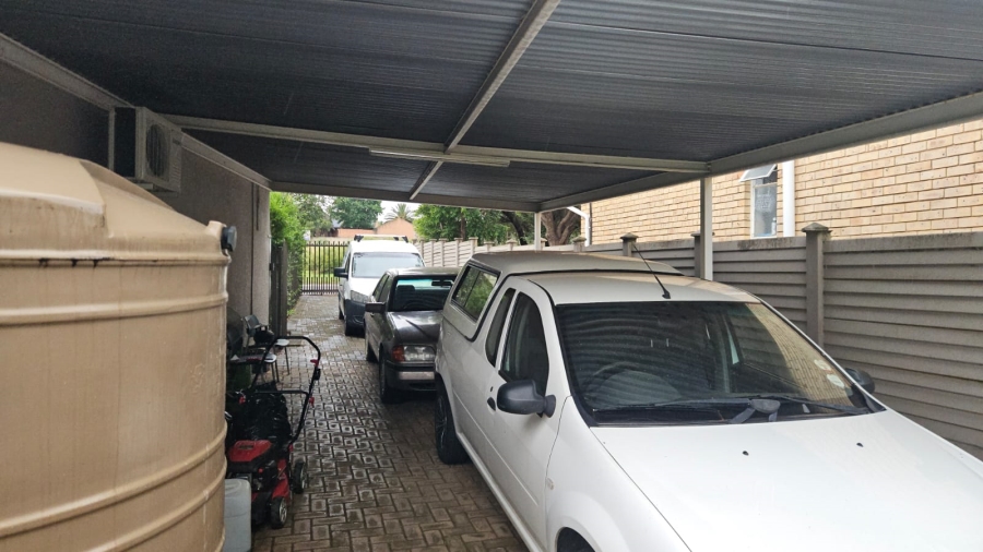 4 Bedroom Property for Sale in Pellissier Free State
